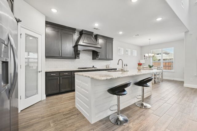 2172 Poppyvine Road, Frisco, TX 75033