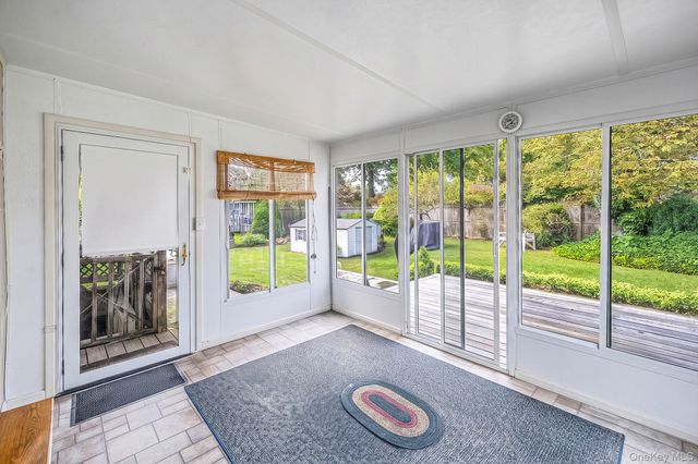 3 Gale Road, Oakdale, NY 11769