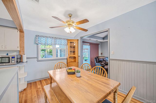 3 Gale Road, Oakdale, NY 11769
