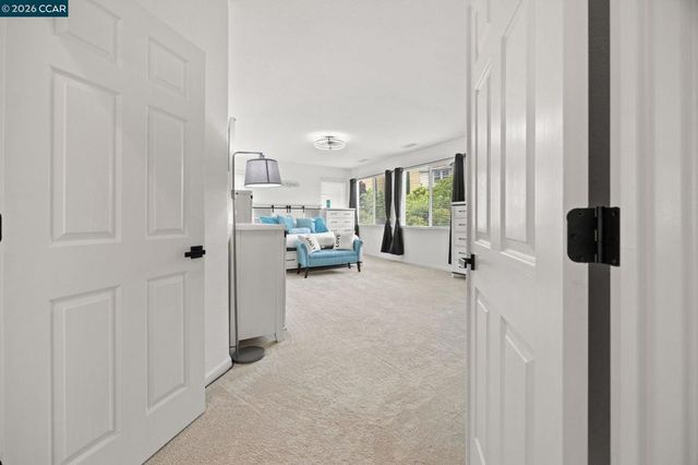 911 Autumn Oak Cir, Concord, CA 94521