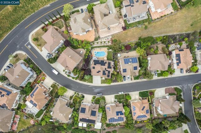 911 Autumn Oak Cir, Concord, CA 94521