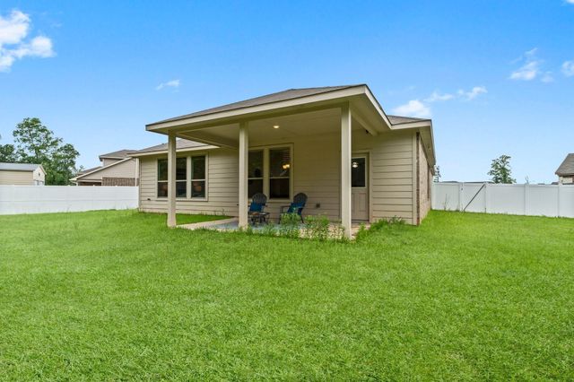 6026 Hazel Place Drive, Conroe, TX 77303