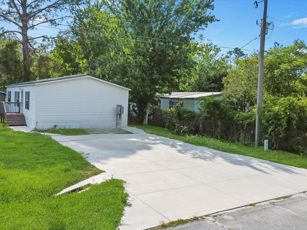 54735 WILLIAMS STREET, Astor, FL 32102