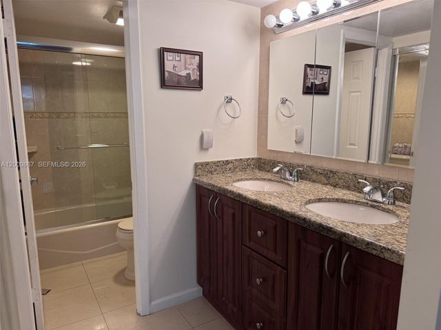 10850 N Kendall Dr 414, Miami, FL 33176