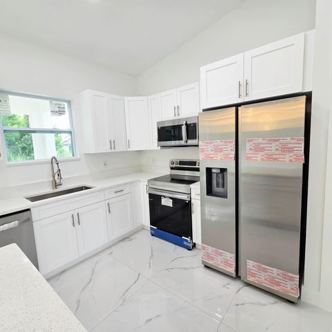 2617 10TH Street W, Lehigh Acres, FL 33971
