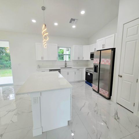 2617 10TH Street W, Lehigh Acres, FL 33971
