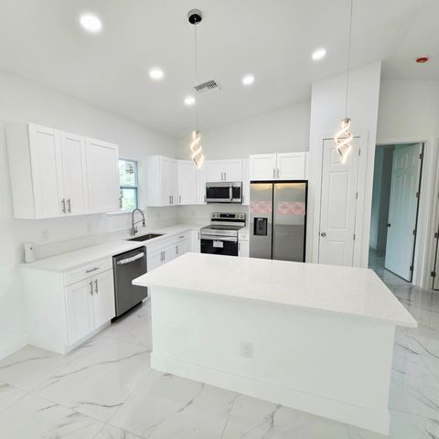 2617 10TH Street W, Lehigh Acres, FL 33971