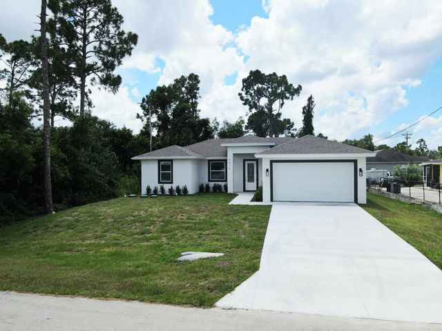 2617 10TH Street W, Lehigh Acres, FL 33971