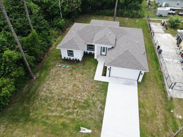 2617 10TH Street W, Lehigh Acres, FL 33971