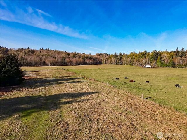 5662 Center Road, Chimacum, WA 98325