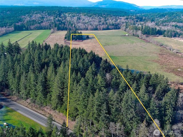 5662 Center Road, Chimacum, WA 98325