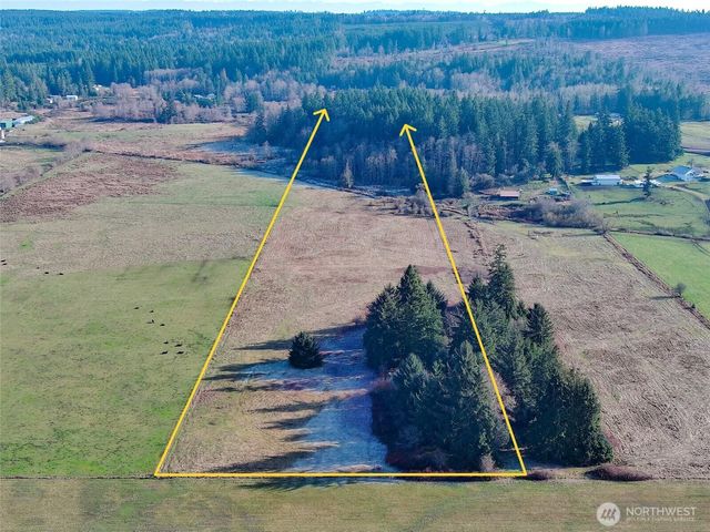 5662 Center Road, Chimacum, WA 98325