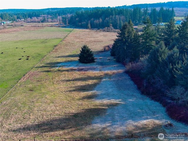 5662 Center Road, Chimacum, WA 98325