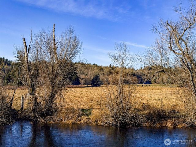 5662 Center Road, Chimacum, WA 98325