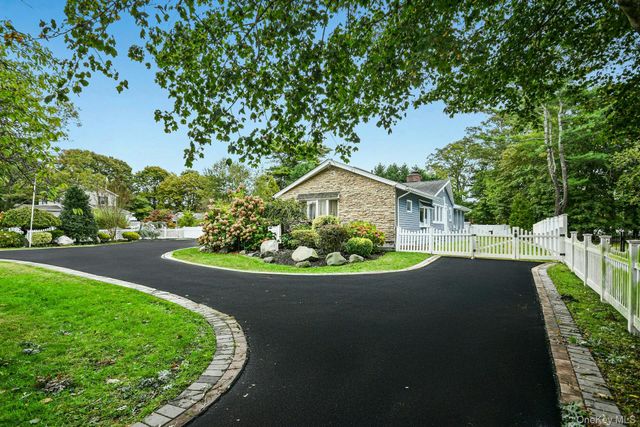 703 Lincoln Avenue, Sayville, NY 11782