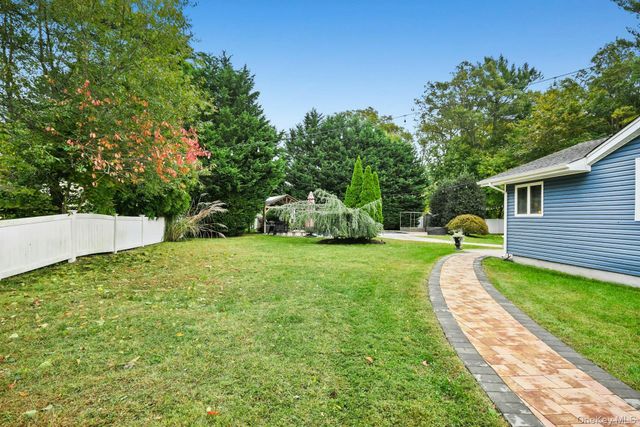 703 Lincoln Avenue, Sayville, NY 11782