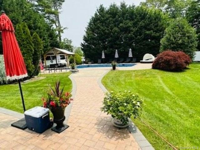 703 Lincoln Avenue, Sayville, NY 11782