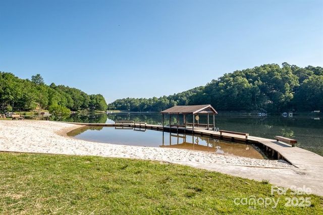 417 Soquili Drive, Brevard, NC 28712