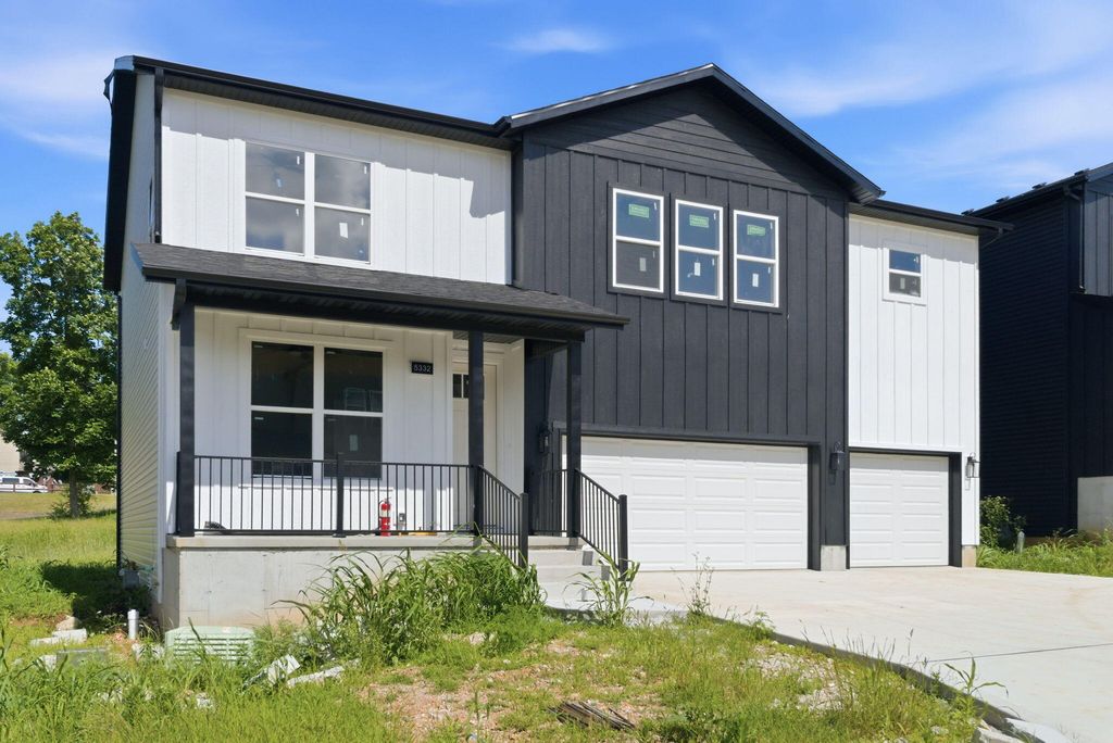 5332 S Dayton Avenue, Springfield, MO 65810