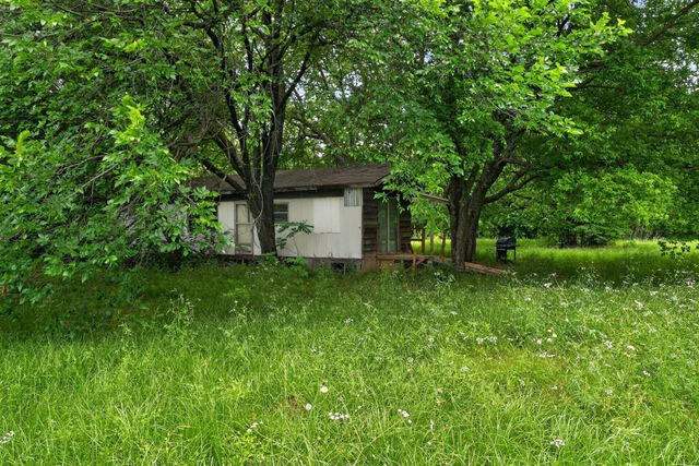 4002 Curry Road, Arlington, TX 76001