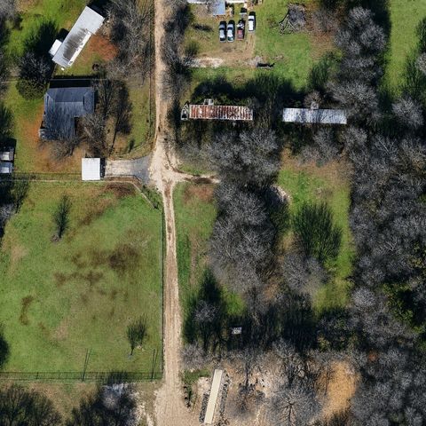 4002 Curry Road, Arlington, TX 76001