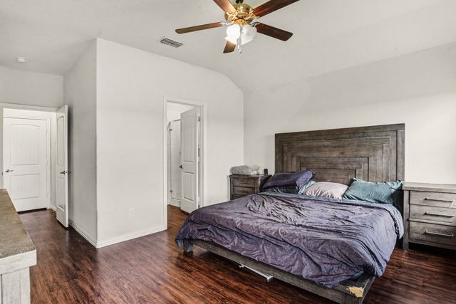 132 Willowbend Loop, Mabank, TX 75147