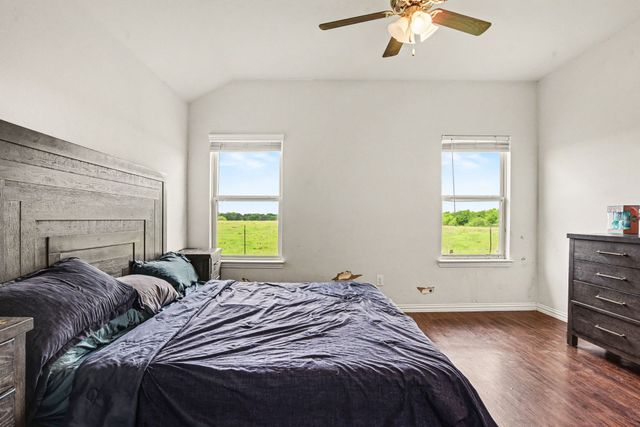 132 Willowbend Loop, Mabank, TX 75147