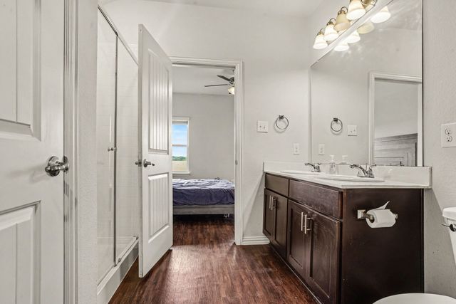 132 Willowbend Loop, Mabank, TX 75147
