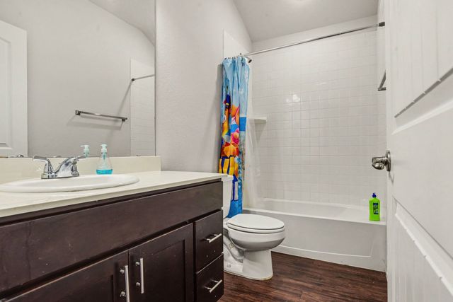 132 Willowbend Loop, Mabank, TX 75147