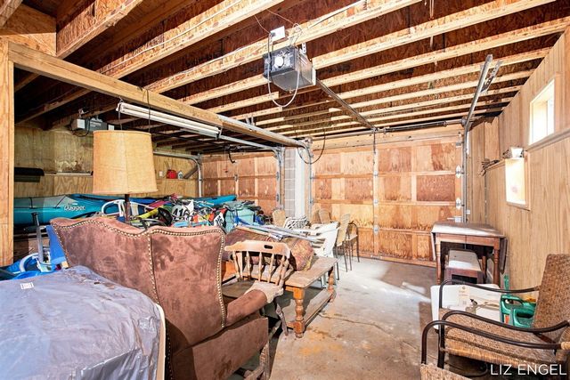 2309 Forest Trail Circle, Fennville, MI 49408