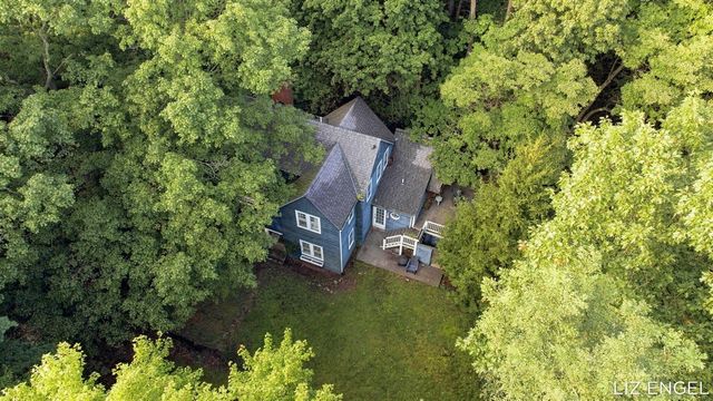 2309 Forest Trail Circle, Fennville, MI 49408