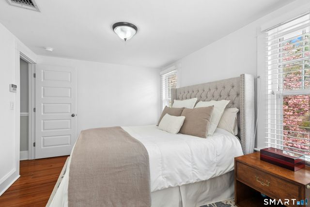 281 West Avenue, Darien, CT 06820