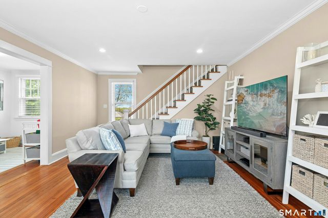 281 West Avenue, Darien, CT 06820