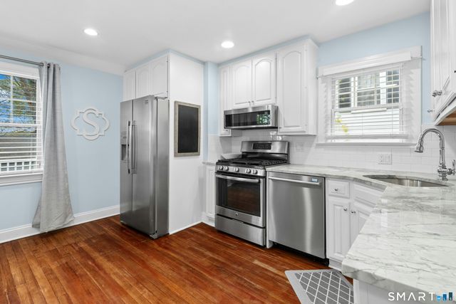 281 West Avenue, Darien, CT 06820