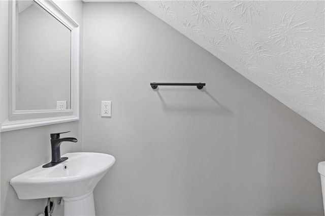 1164 Red Oak Cove, Tucker, GA 30084