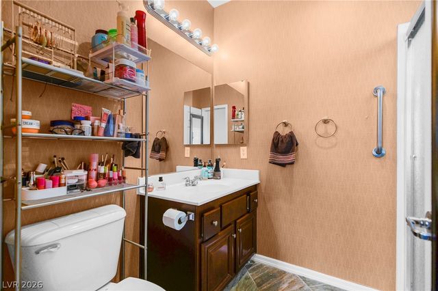 3921 Ravens Court, North Las Vegas, NV 89032