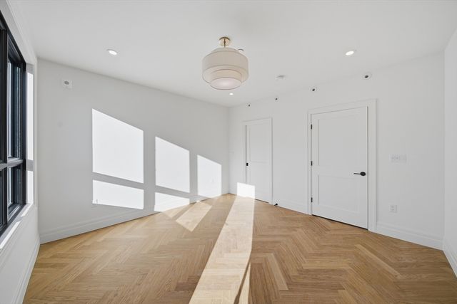 545 East 2nd St PH2, Boston, MA 02127