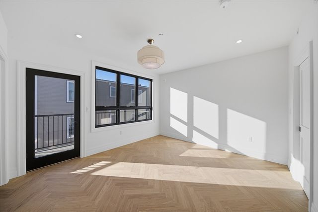 545 East 2nd St PH2, Boston, MA 02127