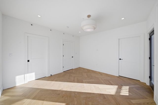 545 East 2nd St PH2, Boston, MA 02127