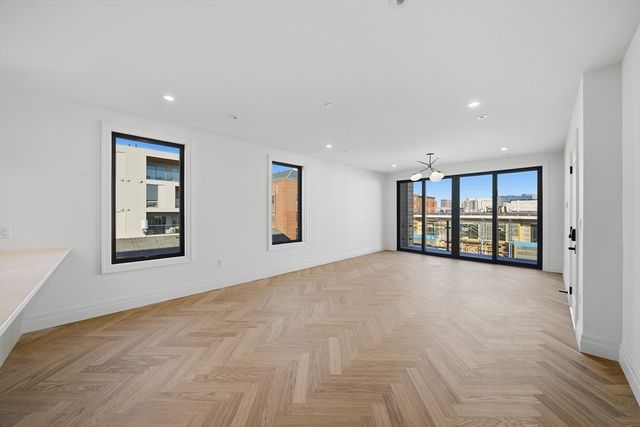 545 East 2nd St PH2, Boston, MA 02127