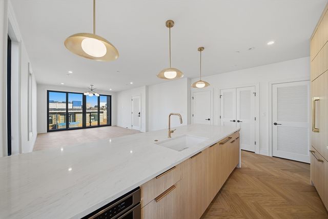 545 East 2nd St PH2, Boston, MA 02127