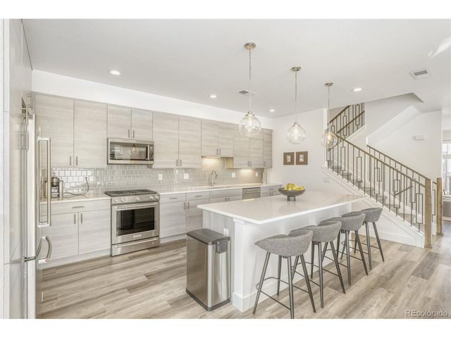 6850 E Lowry Blvd, Denver, CO 80230