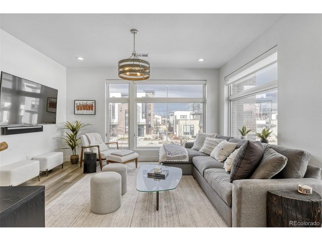 6850 E Lowry Blvd, Denver, CO 80230