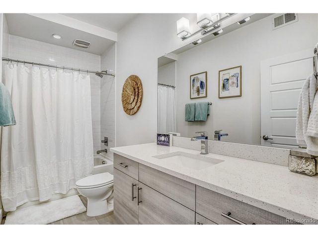 6850 E Lowry Blvd, Denver, CO 80230