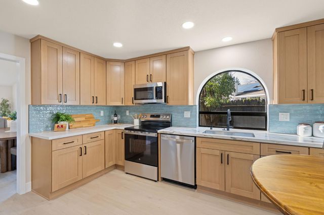 4203 Valtara Rd, Cameron Park, CA 95682