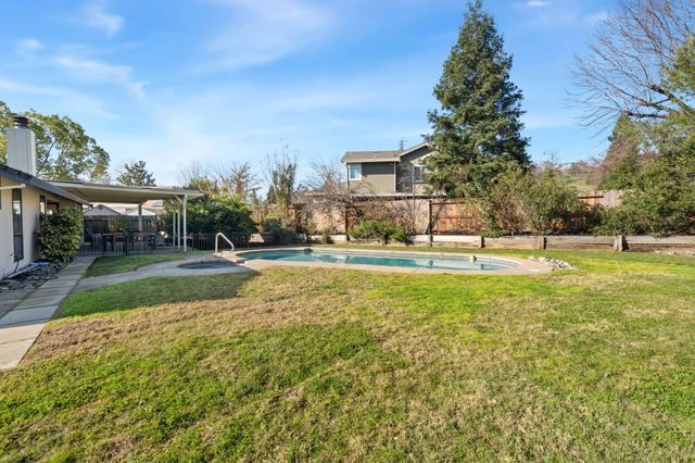 4203 Valtara Rd, Cameron Park, CA 95682