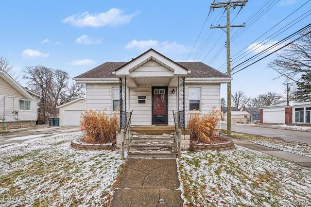 23000 Columbia Street, Dearborn, MI 48124