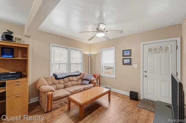 23000 Columbia Street, Dearborn, MI 48124