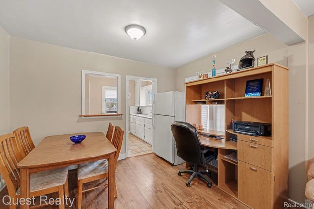 23000 Columbia Street, Dearborn, MI 48124