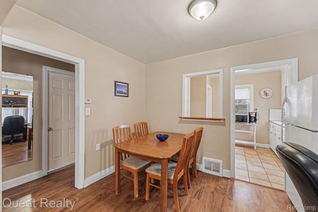 23000 Columbia Street, Dearborn, MI 48124